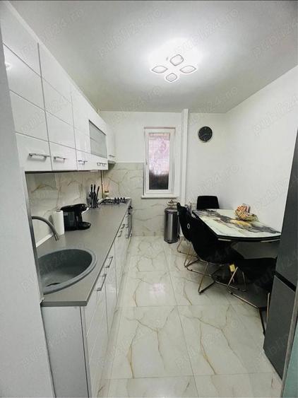 Apartament cu 2 camere semidecomandat, mobilat în Nord