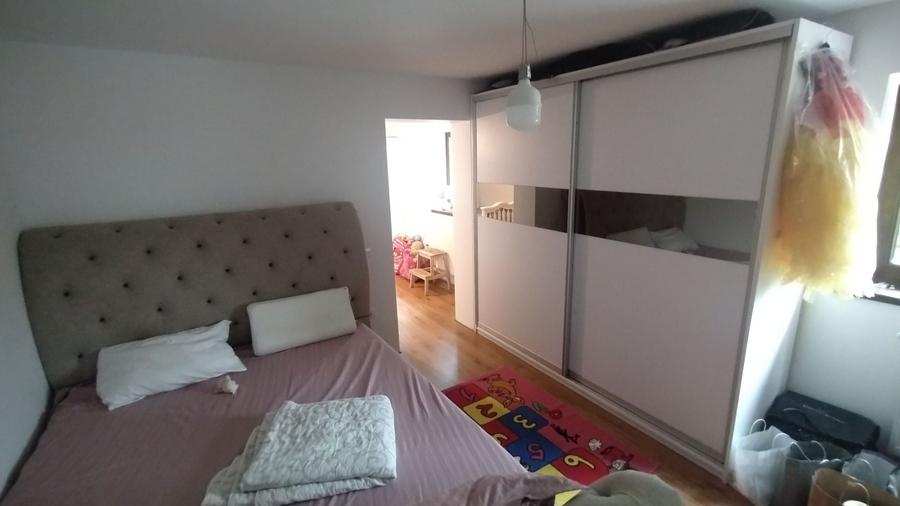 Casă individuală cu 5 camere cu Canalizare în Coiciu