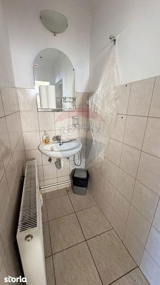Spațiu comercial, de 141 mp, în Central