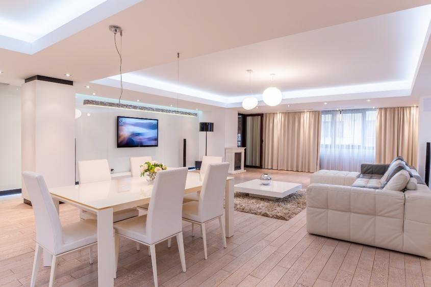 Apartament cu 3 camere decomandat, mobilat în Herăstrău