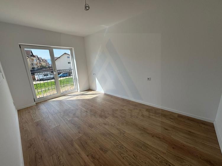 Duplex cu 4 camere cu Canalizare în Șelimbăr