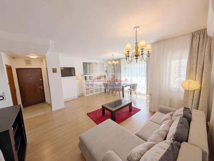 Apartament cu 3 camere decomandat în Băneasa
