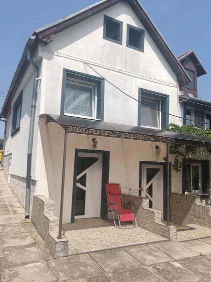 Casă cu 6 camere cu Teren 650 Mp în Piața Cluj