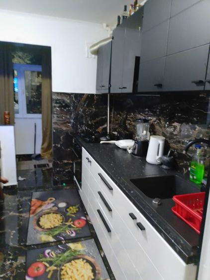 Apartament cu 2 camere decomandat în Apărătorii Patriei