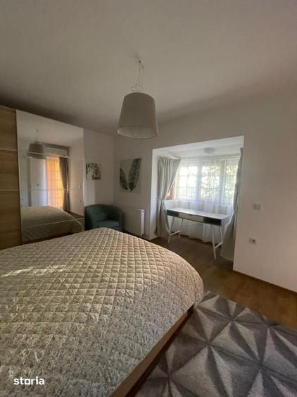 Casă cu 4 camere cu Teren 200 Mp în Central
