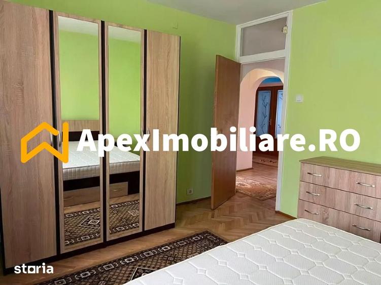 Apartament cu 4 camere decomandat în Nerva Traian