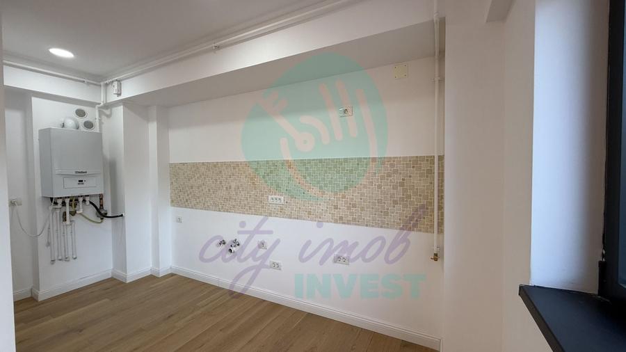 Apartament cu 3 camere semidecomandat în Polonă