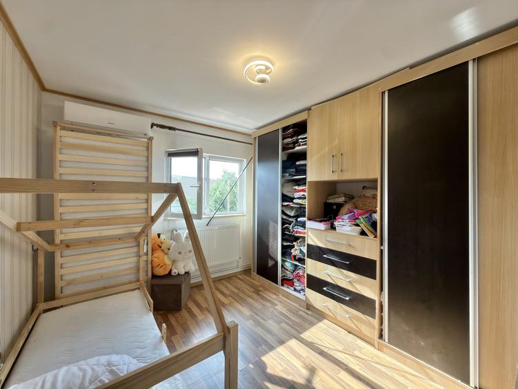 Apartament 2 camere, decomandat,  zona Soarelui - 7