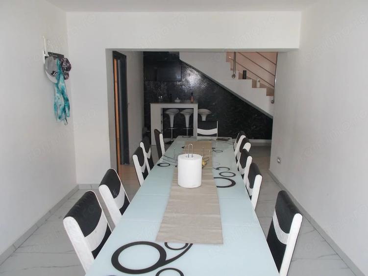 Casă cu 4 camere cu Teren 325 Mp în Parța