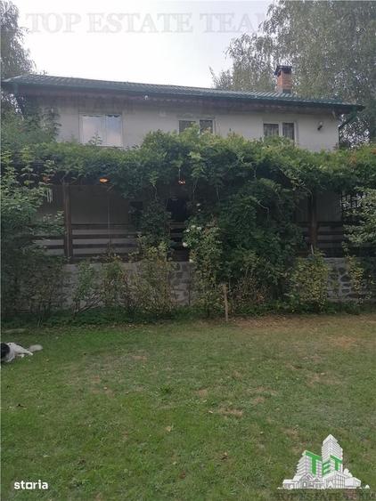 Casă cu 4 camere în Bărzila