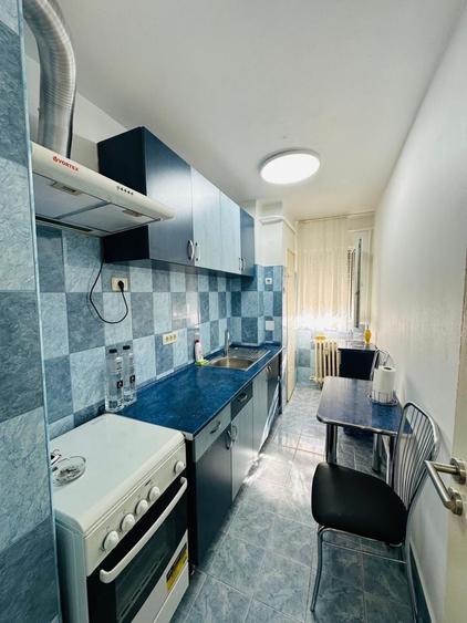 Inchiriez apartament 2 camere, proprietar Zona Vlaicu - 2