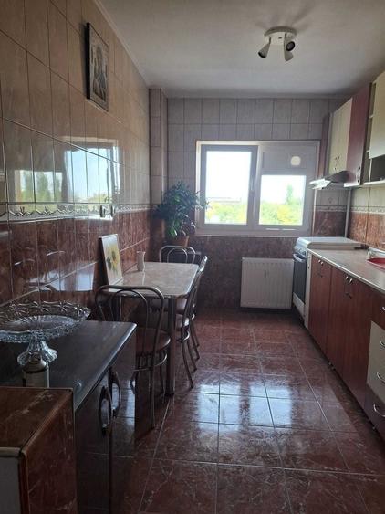 Apartament 3 camere de închiriat – 1 Decembrie 1918, zona Piața Miniș - 2