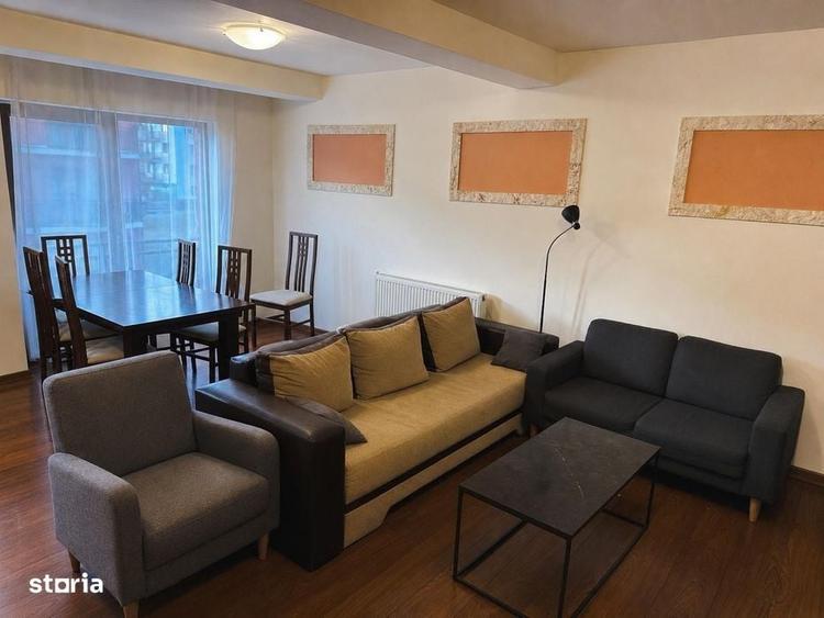 Apartament cu 3 camere decomandat în Florești