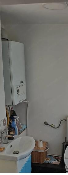 Casă cu 3 camere cu Teren 1200 Mp în Central