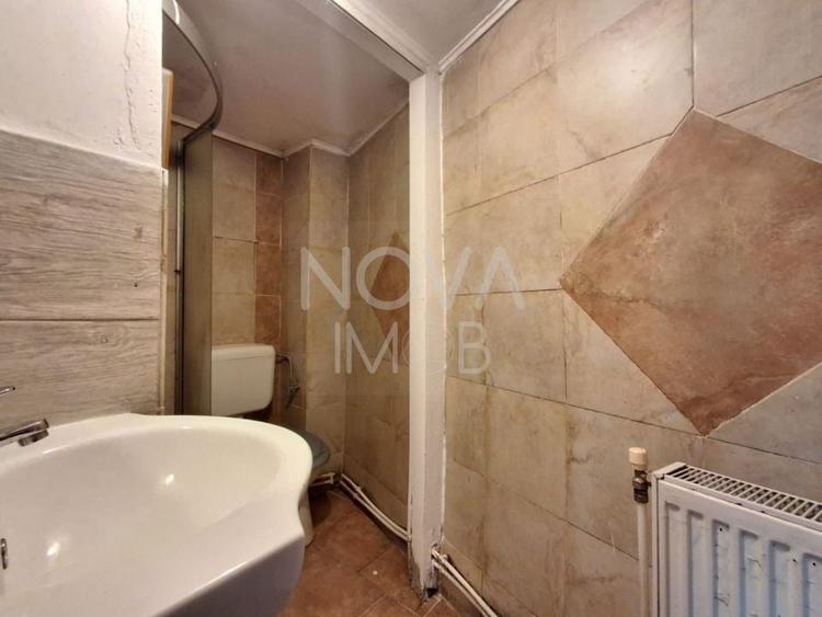 Casă individuală cu 5 camere cu Canalizare în Trei Stejari