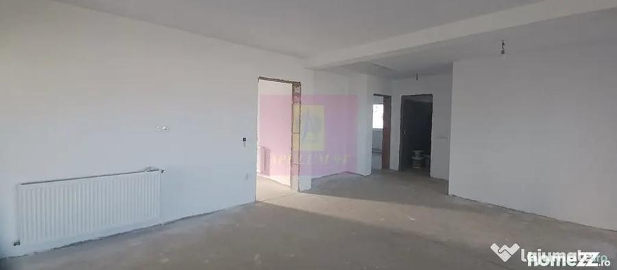 Casă cu 3 camere cu Teren 400 Mp în Săbăreni