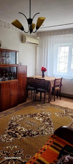 Apartament cu 2 camere decomandat în Micro 21