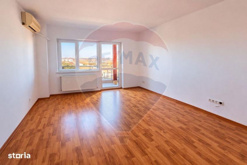 Apartament cu 3 camere în Cățelu
