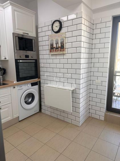 Apartament cu 2 camere semidecomandat, mobilat în Alba Iulia