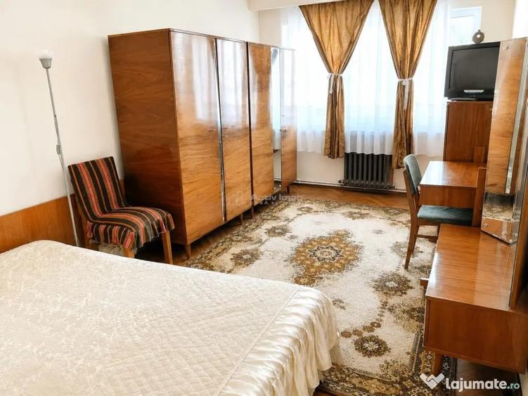 Apartament 4 Camere Etaj 1 cu garaj si boxa Baia Mare Centr - 2