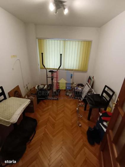 Apartament cu 3 camere decomandat în Gării