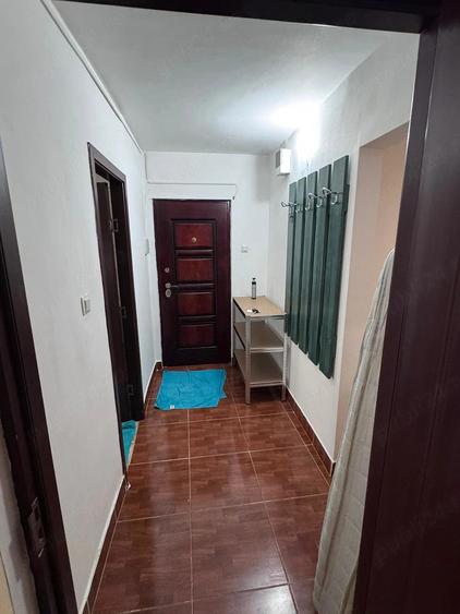 Inchiriez apartament 3 camere, decomandat - 10