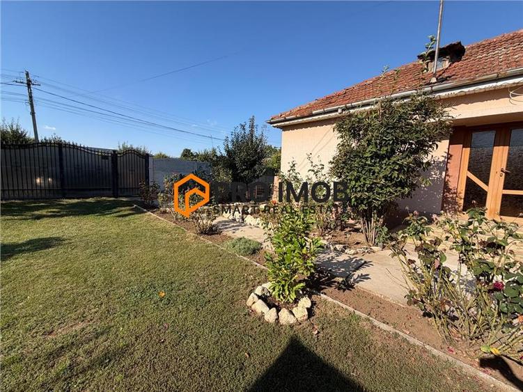 Casă individuală cu 3 camere cu Teren 1283 Mp în Dealu Viei