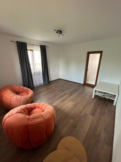 Casă individuală cu 4 camere cu Canalizare în Smârdan