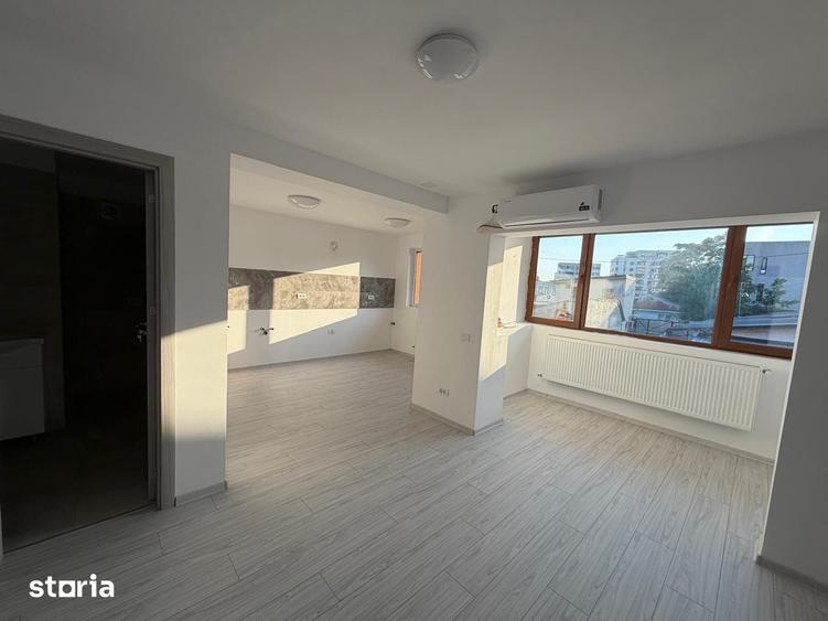 Spațiu comercial, de 60 mp, în Vitan