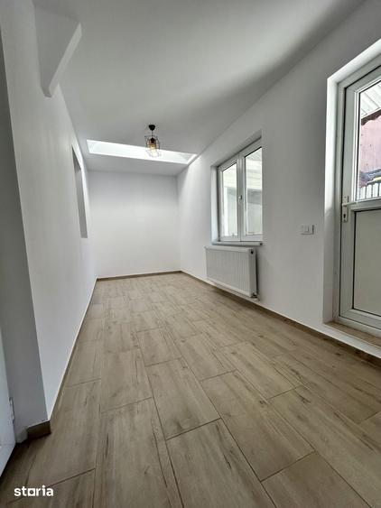 Casă cu 2 camere cu Teren 25 Mp în Titan