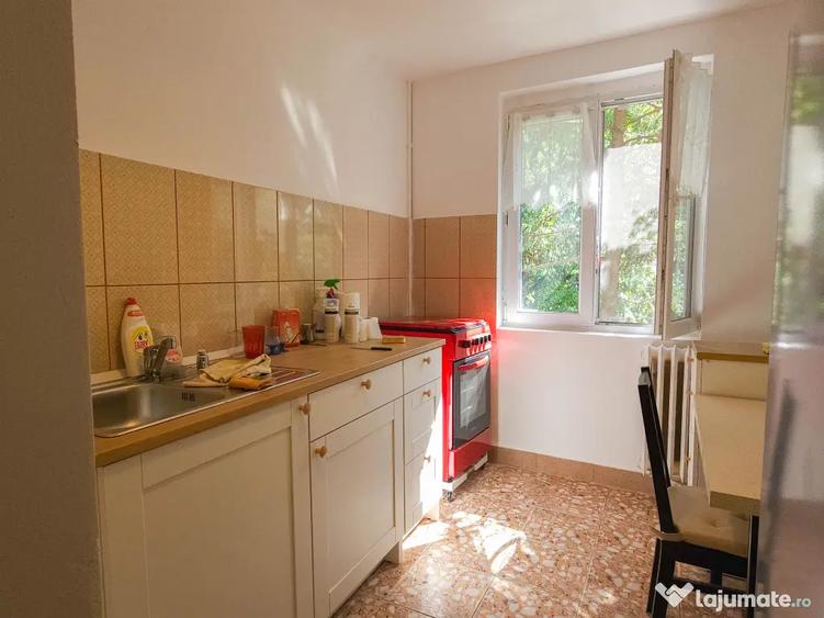 Apartament cu 2 camere semidecomandat în Central