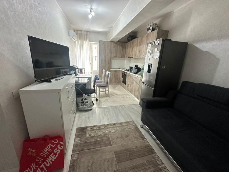 Apartament cu 2 camere semidecomandat în Copou