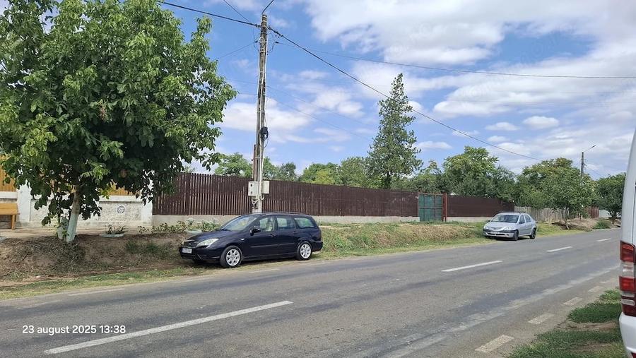 Teren de 2200 mp, în Borcea