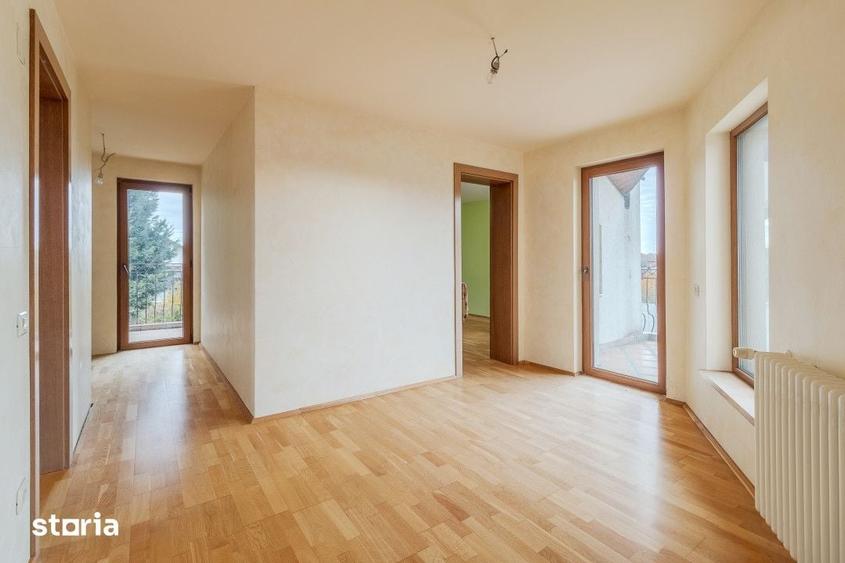 Casă cu Teren 566 Mp în Borș