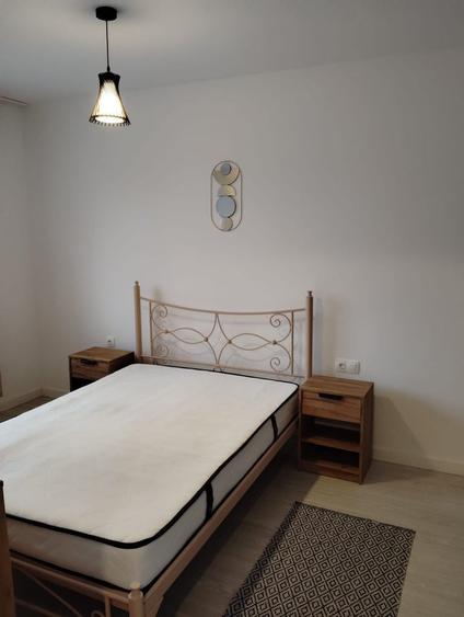 Apartament cu 2 camere decomandat în Chinteni