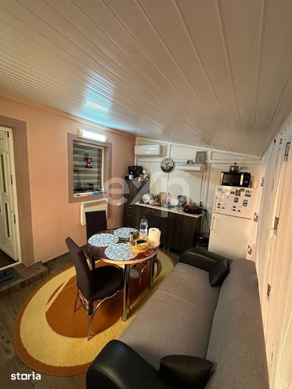 Casă cu 2 camere cu Teren 445 Mp în Trivale