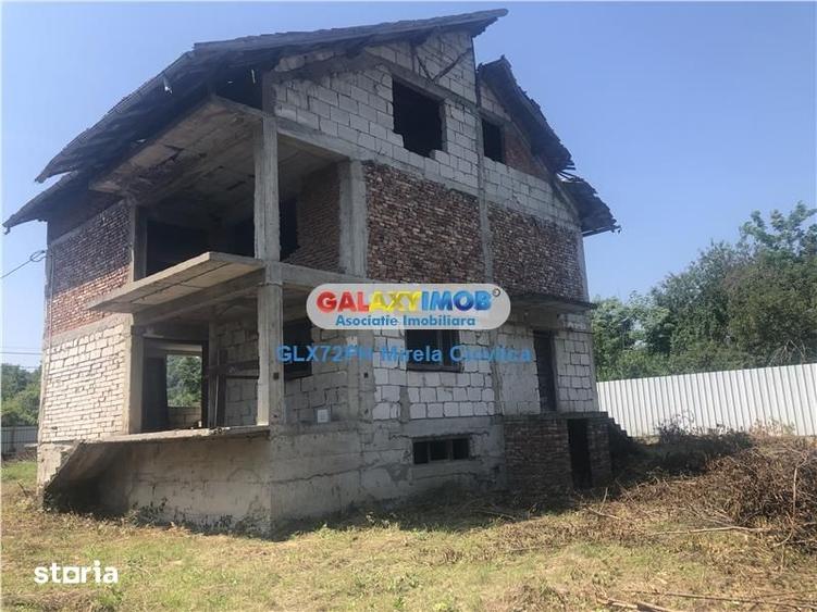 Casă cu 6 camere cu Teren 1513 Mp în Cornu