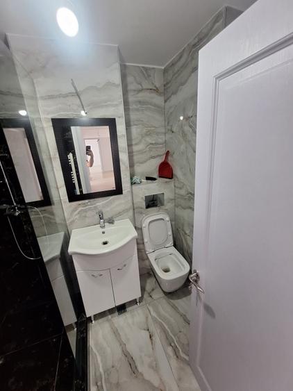 Apartament cu 3 camere decomandat în Ultracentral