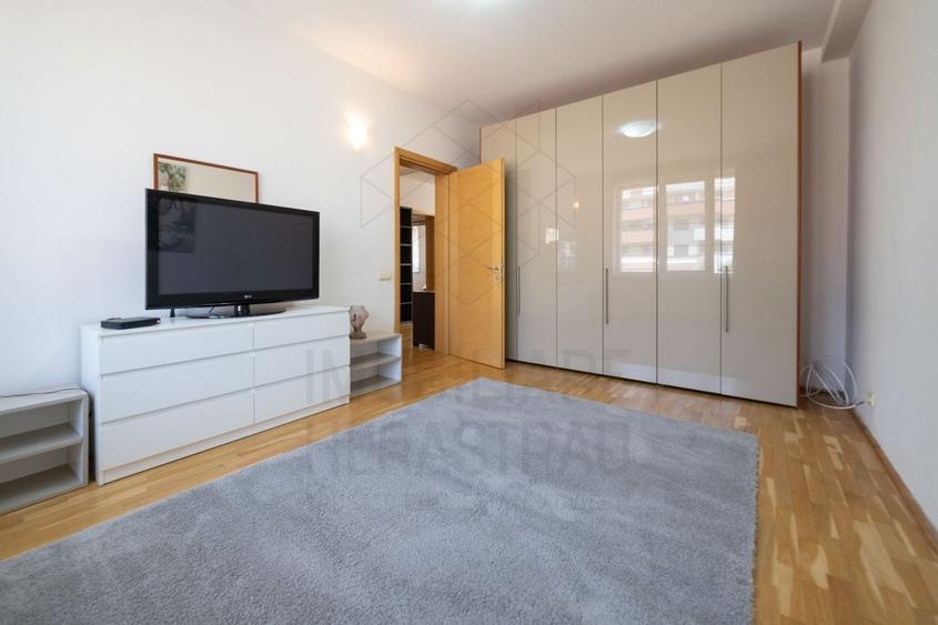 Apartament cu 4 camere decomandat, mobilat în Herăstrău