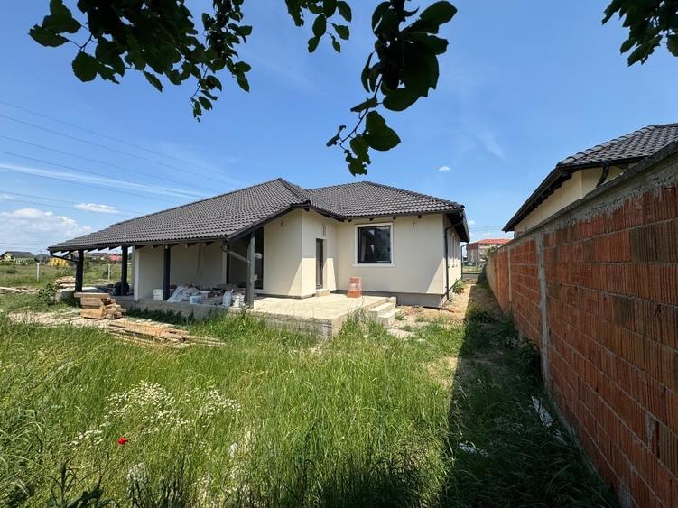 Duplex cu 4 camere cu Garaj în Giroc