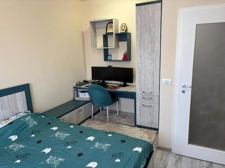 Apartament cu 3 camere semidecomandat în Braytim