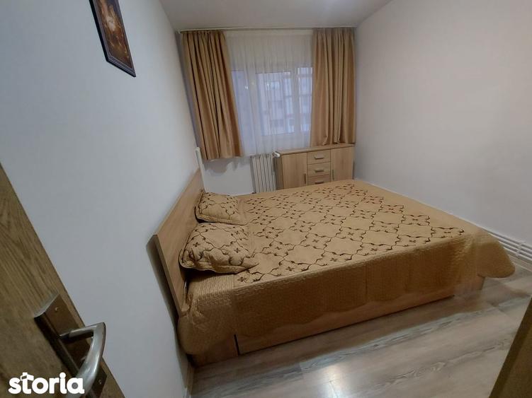 Apartament cu 2 camere decomandat în Micro 6