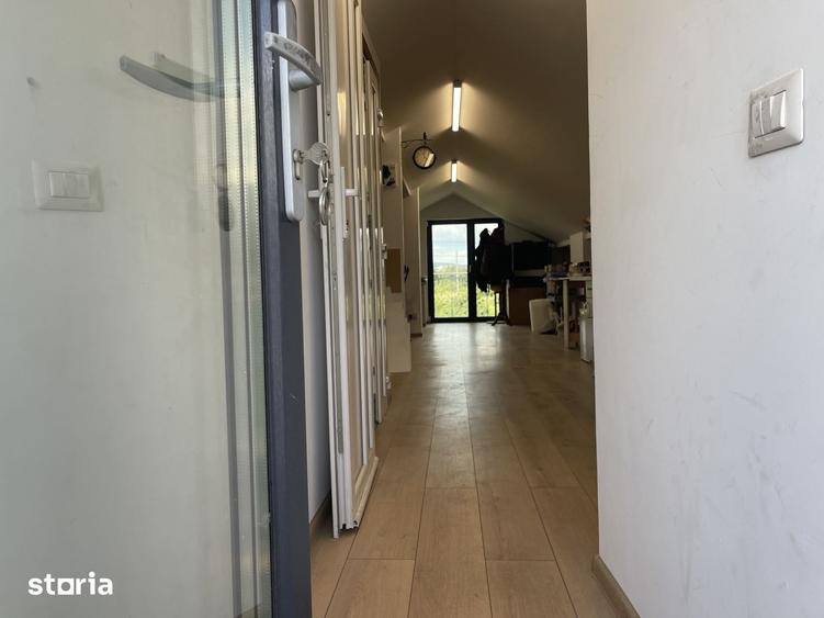 Casă cu 4 camere cu Teren 500 Mp în Central