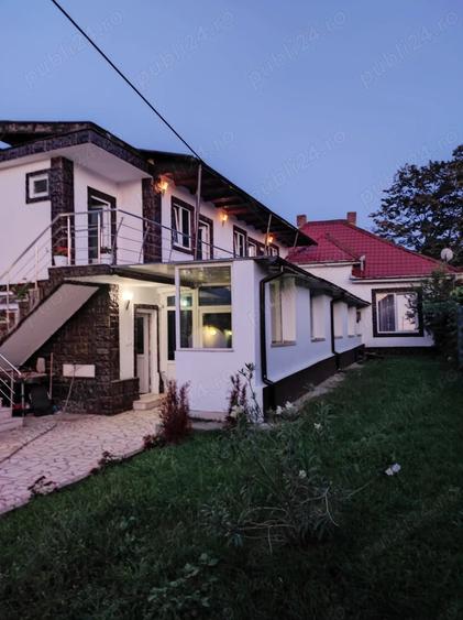 Casă cu 6 camere în Sud