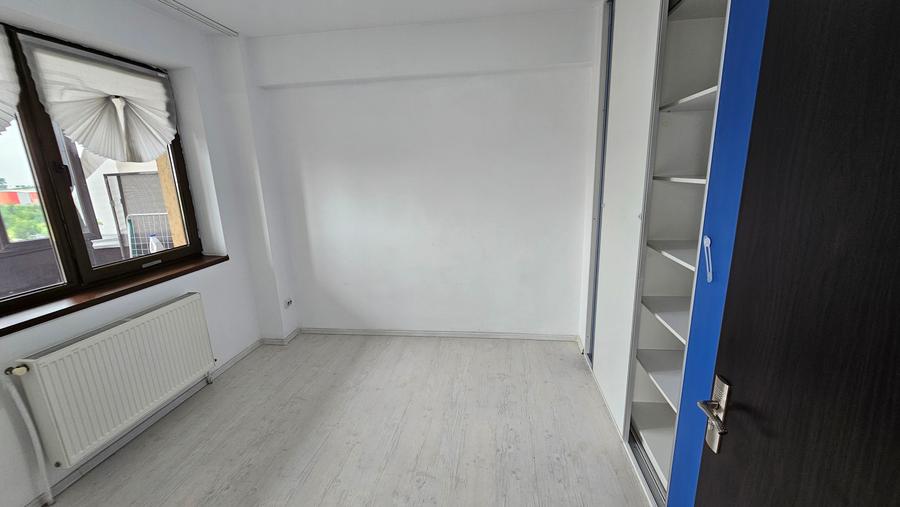 Apartament cu 2 camere semidecomandat în Centura Nord