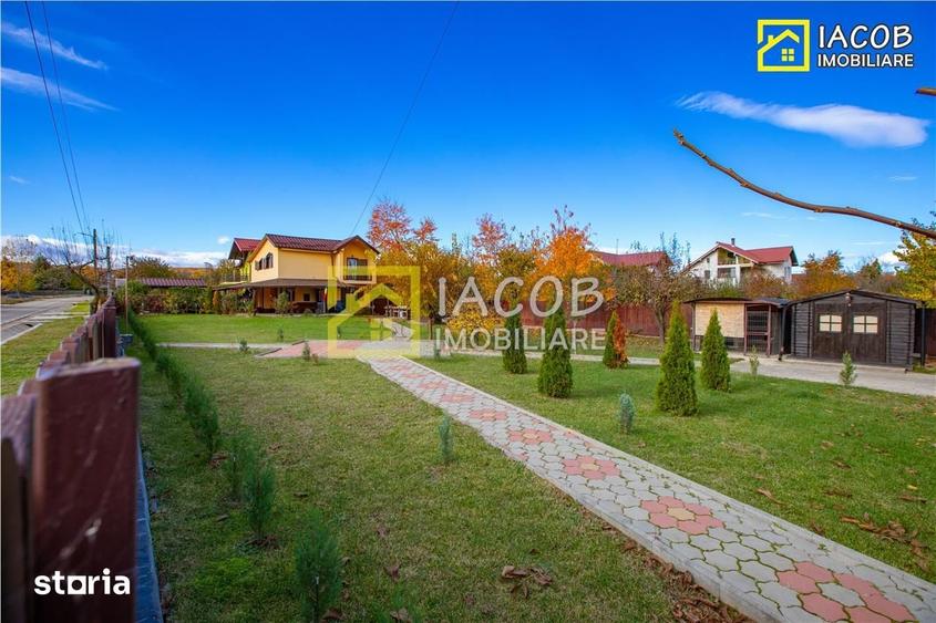 Casă cu 4 camere cu Teren 1000 Mp în Măgura