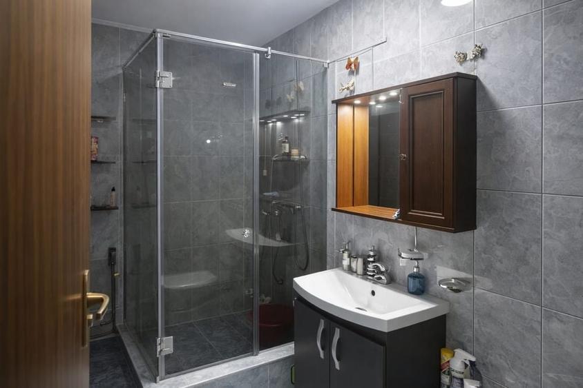 Apartament cu 2 camere semidecomandat în Ștefan cel Mare