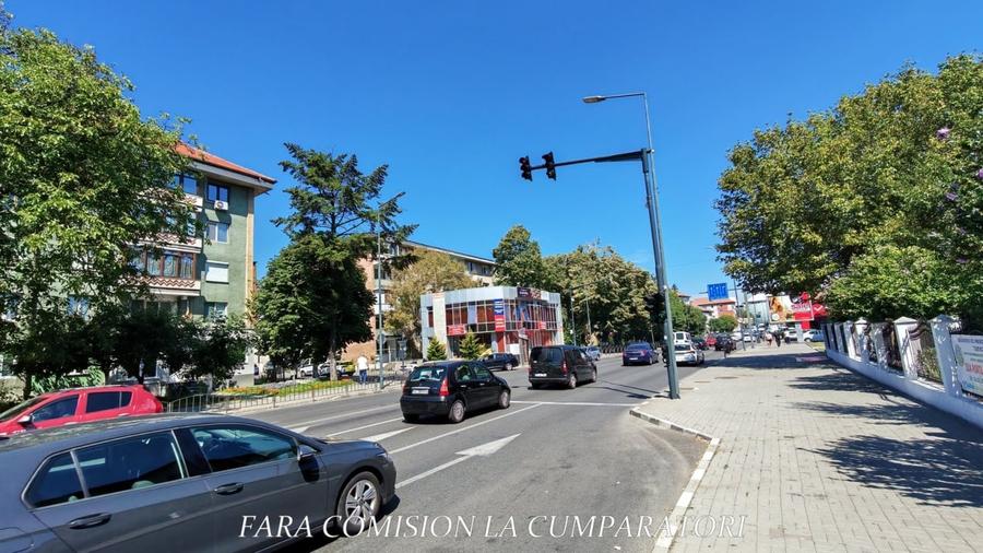 Apartament cu 2 camere semidecomandat în 1 Mai