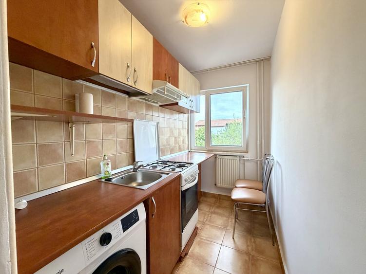 Apartament 2 camere, 38 mp utili, etaj 3 - Complexul Studentesc - 6