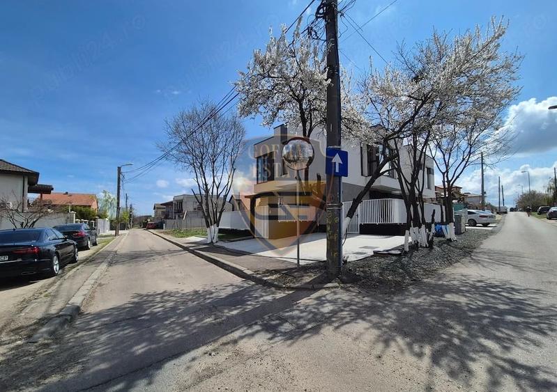 Duplex cu 5 camere cu Canalizare în Palazu Mare